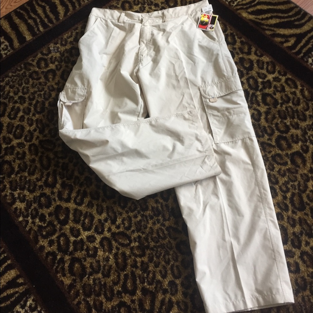NWT. Burnside lightweight Cargo Pants